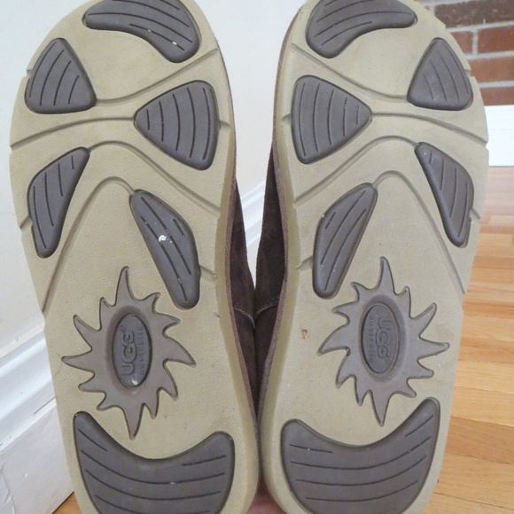 UGG Australia 5163 Upside Shearing Suede Boots - Picture 8 of 8